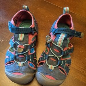 Keen shoes size 2